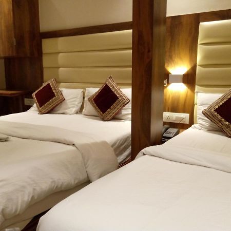Hotel Adams Inn Near Mumbai Airport Exterior photo