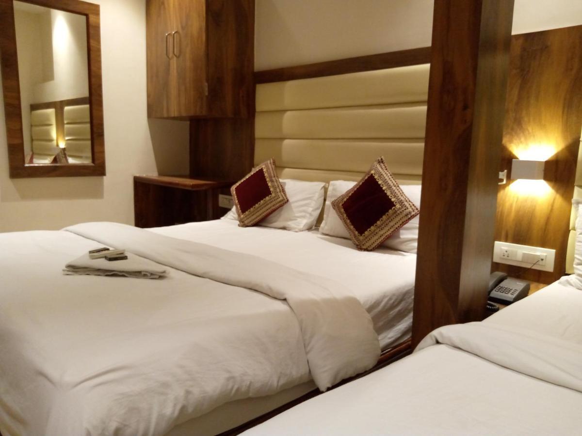 Hotel Adams Inn Near Mumbai Airport Exterior photo